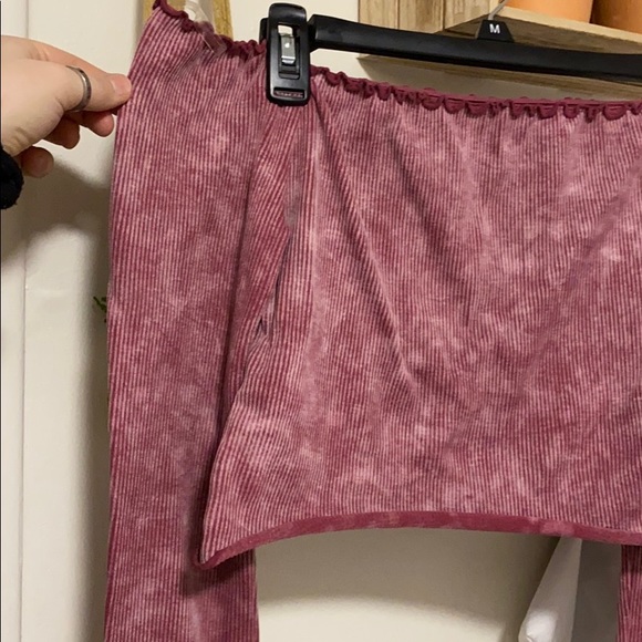 Crop Off The Shoulder Seamless Long Sleeve - Picture 2 of 3